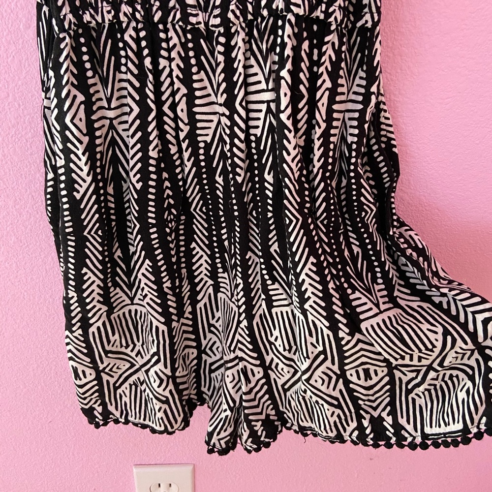 Romper - Picture 2 of 5